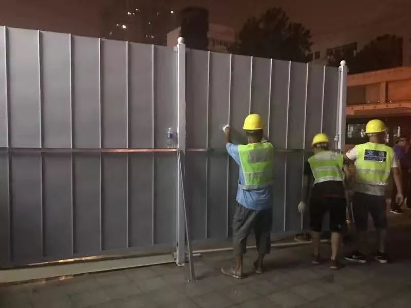吴桥汉口二七路围挡施工